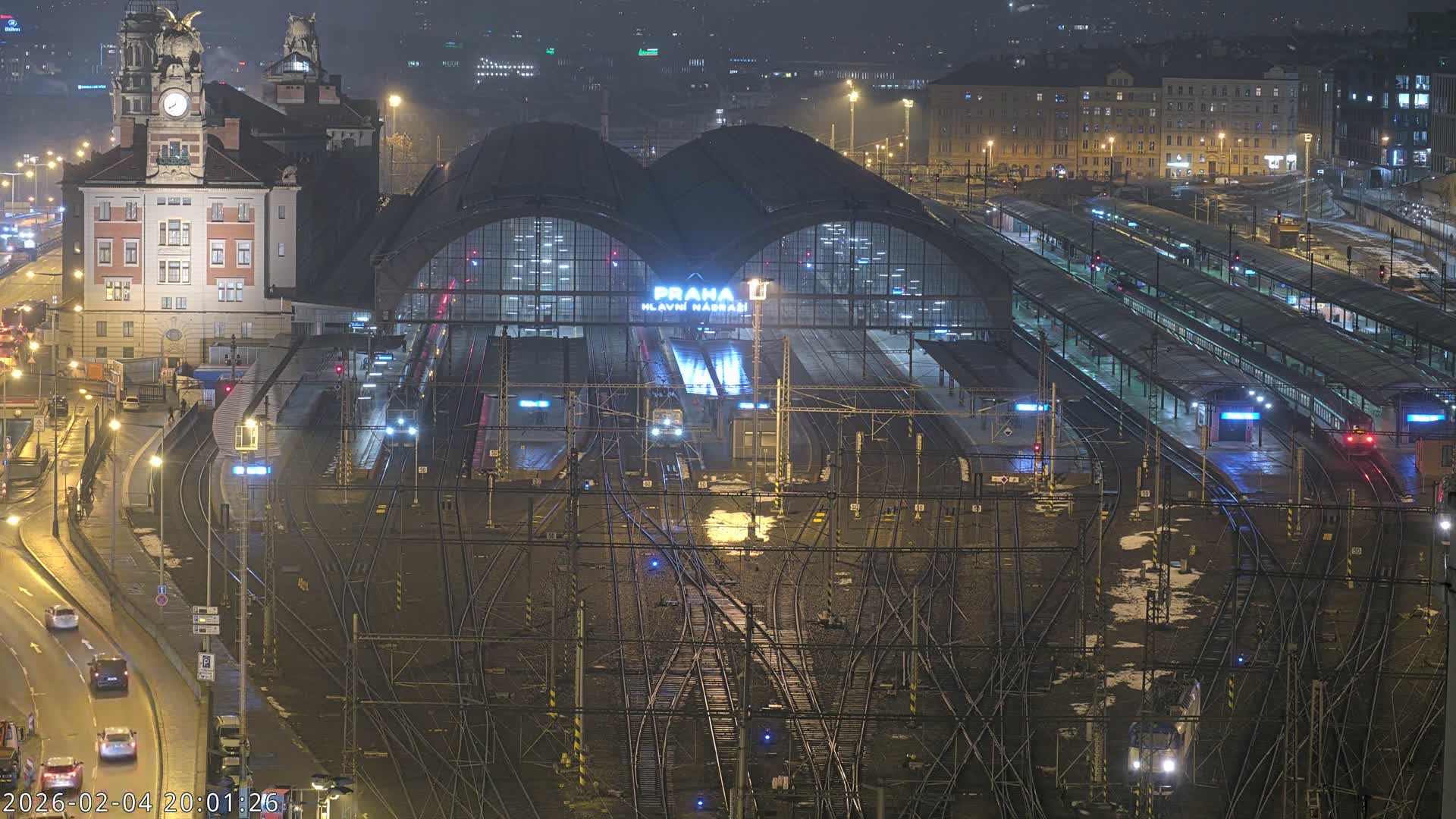 Prague Main Train  Station Live Cam & Praha City Skyline Live Cam, (Praha Hlavní Nádraží)- Vinohrady, Prague, Czechia