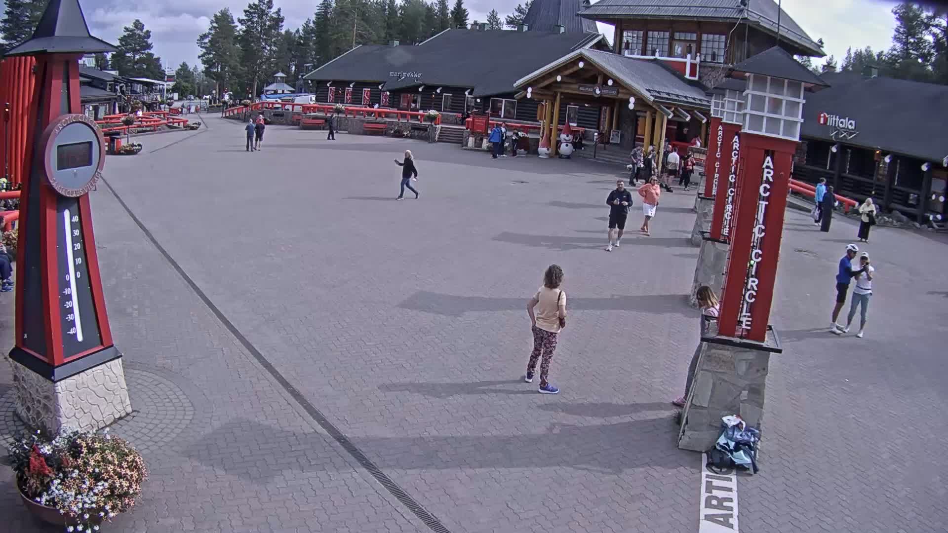 Santa Claus Village Live Cam - Rovaniemi, Lapland, Finland