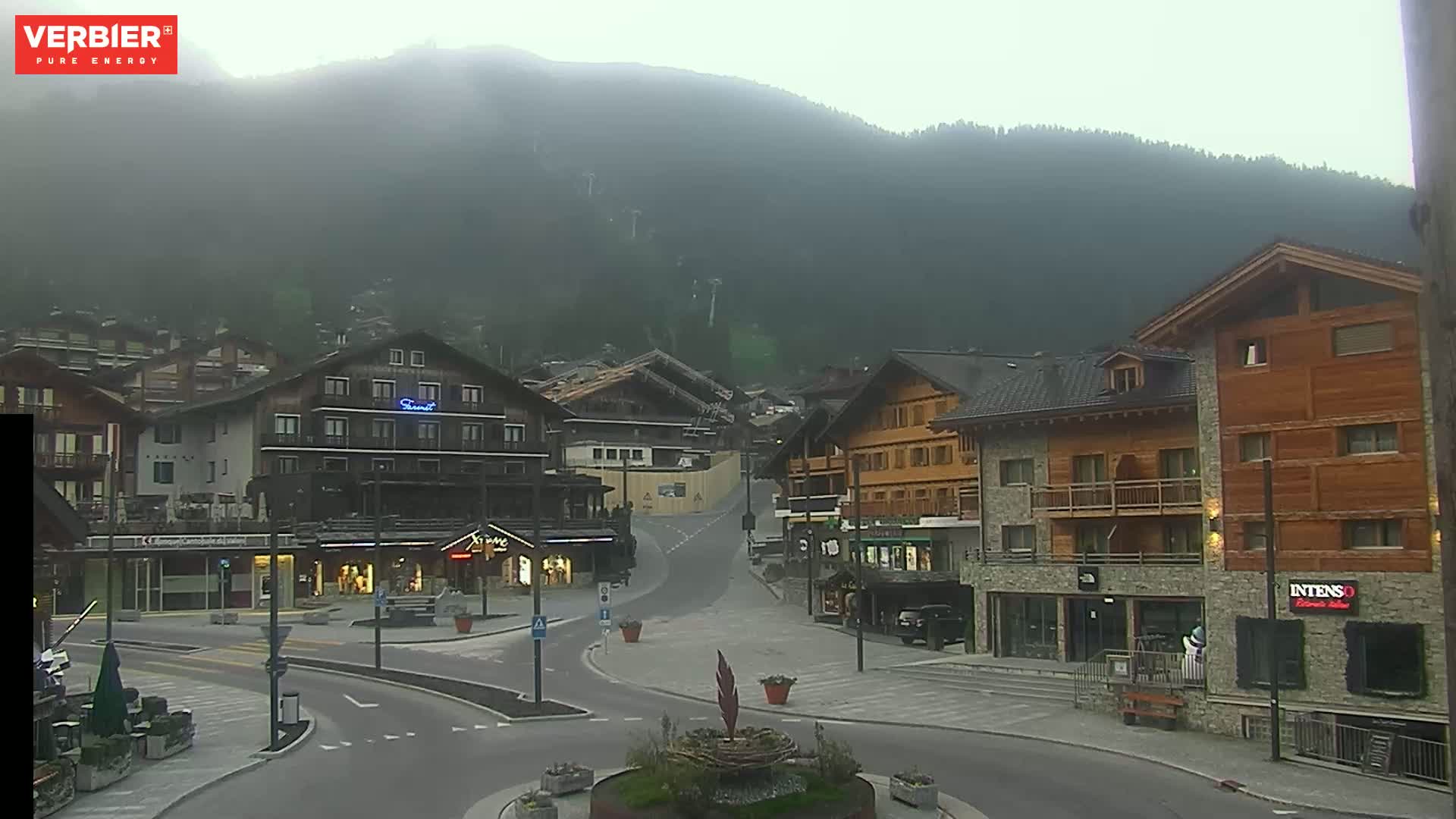 Verbier Ski Village  Center Live Cam - Val de Bagnes, Valais, Switzerland