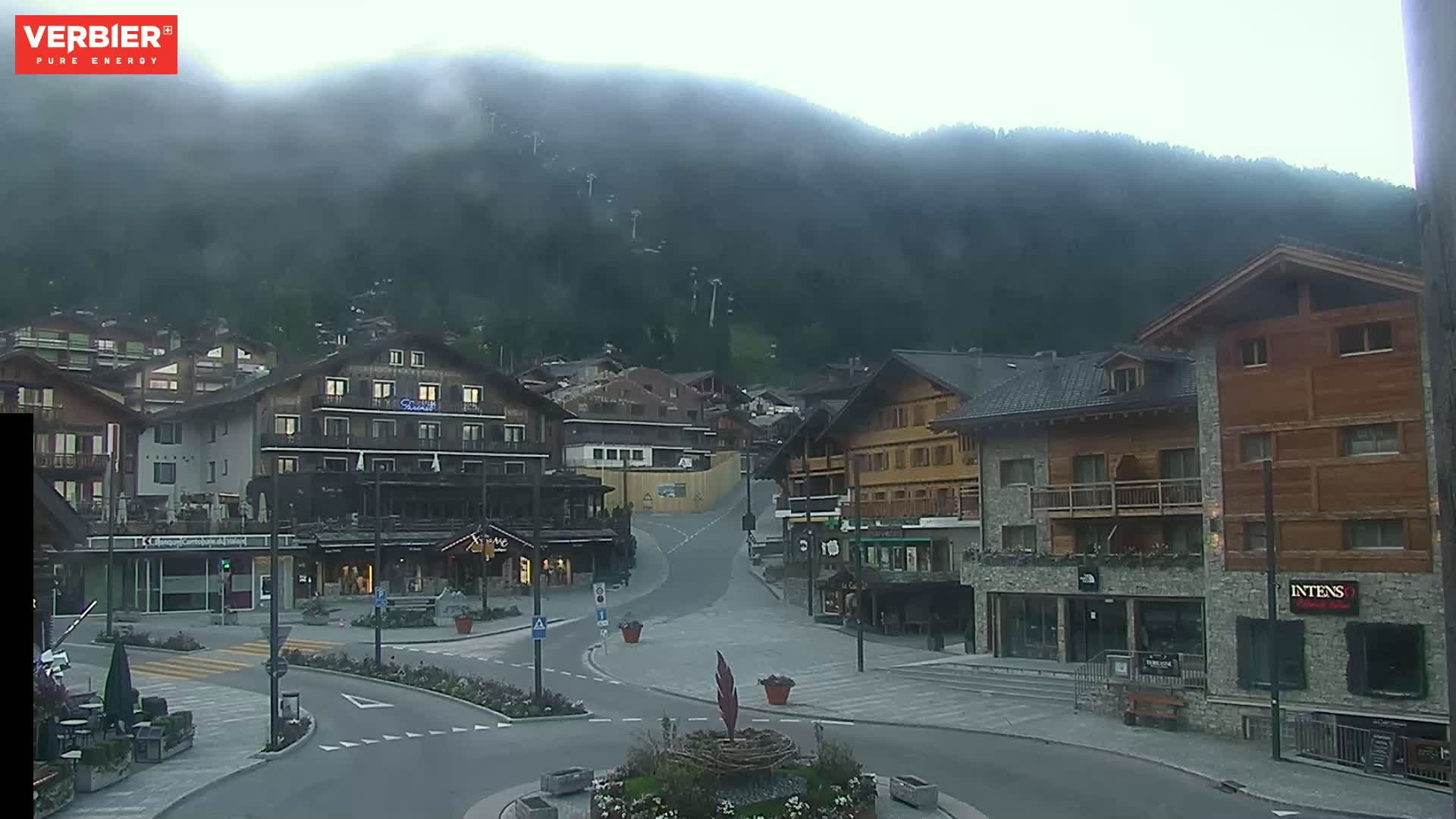Verbier Ski Village  Center Live Cam - Val de Bagnes, Valais, Switzerland