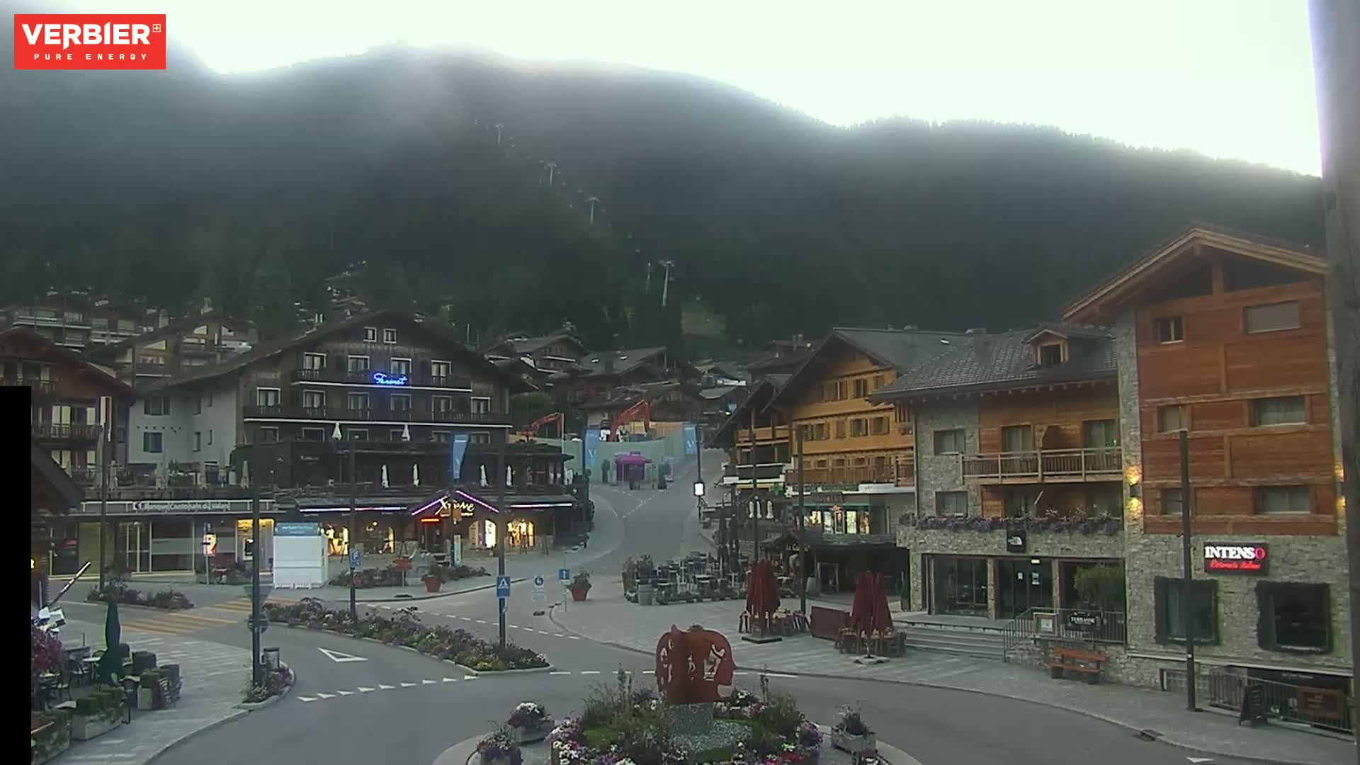 Verbier Ski Village  Center Live Cam - Val de Bagnes, Valais, Switzerland