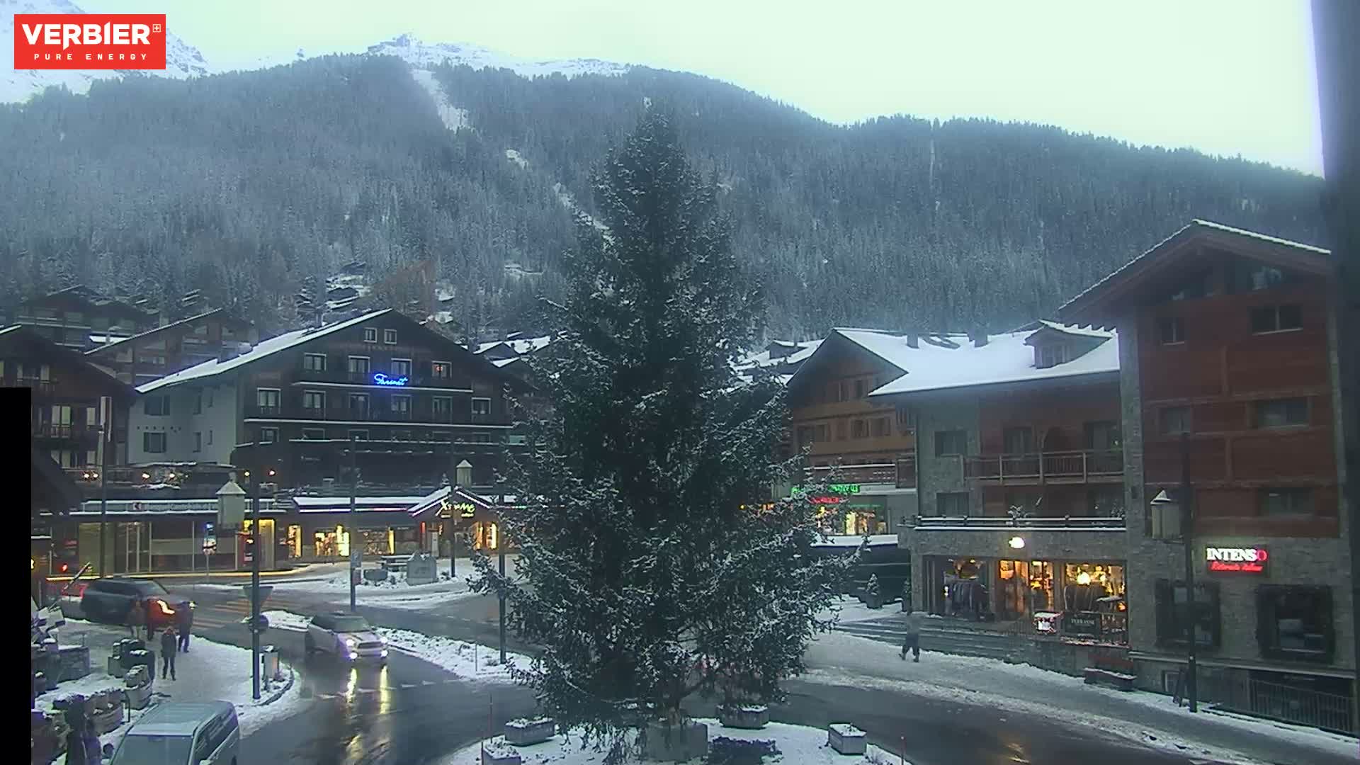 Verbier Ski Village  Center Live Cam - Val de Bagnes, Valais, Switzerland