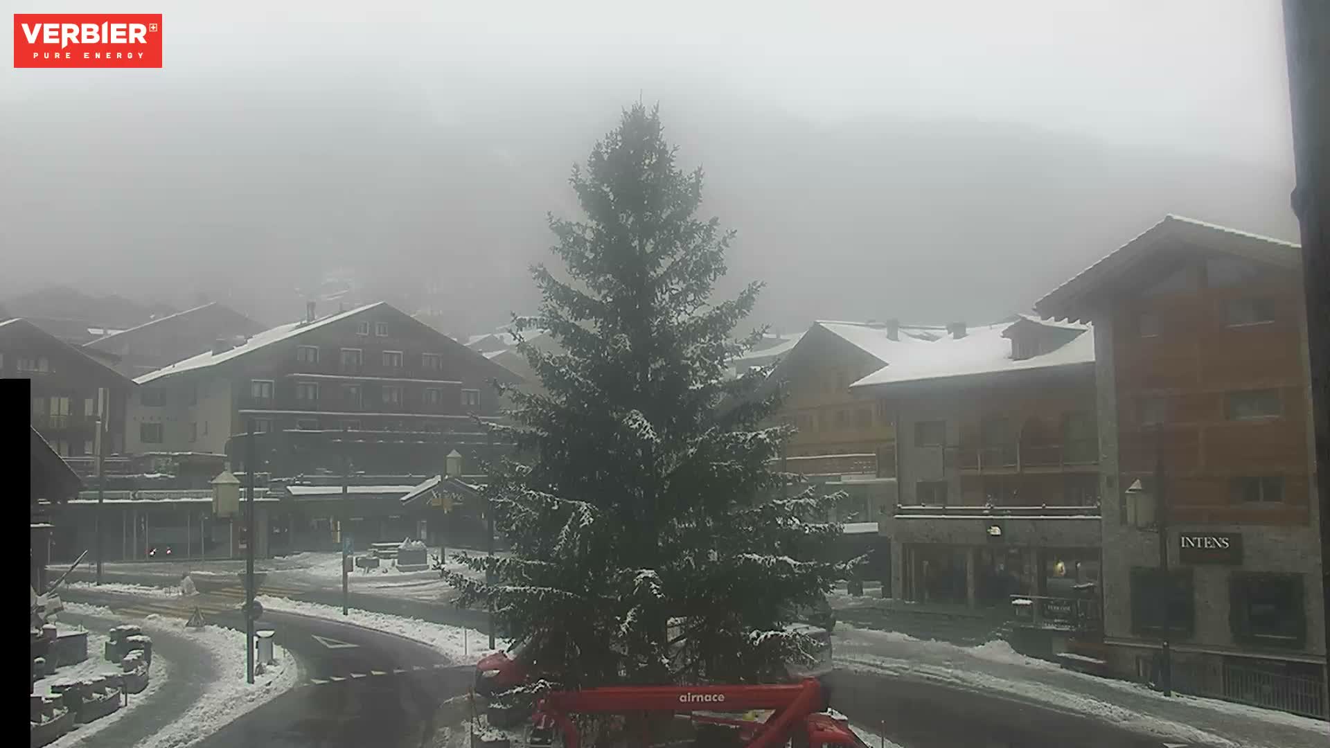 Verbier Ski Village  Center Live Cam - Val de Bagnes, Valais, Switzerland