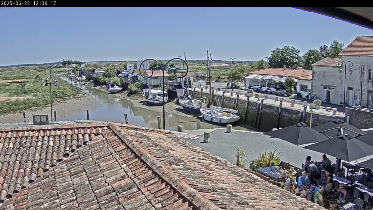 Mornac-sur-Seudre Village Live Cam - Rochefort, Charente-Maritime, Nouvelle-Aquitaine, France
