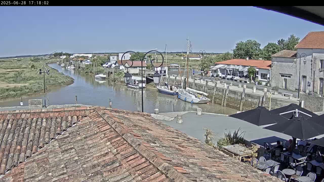 Mornac-sur-Seudre Village Live Cam - Rochefort, Charente-Maritime, Nouvelle-Aquitaine, France