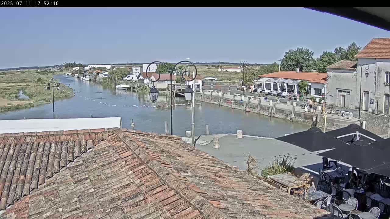 Mornac-sur-Seudre Village Live Cam - Rochefort, Charente-Maritime, Nouvelle-Aquitaine, France