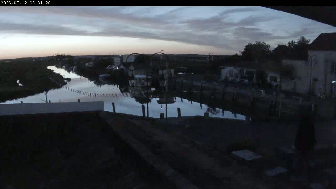 Mornac-sur-Seudre Village Live Cam - Rochefort, Charente-Maritime, Nouvelle-Aquitaine, France