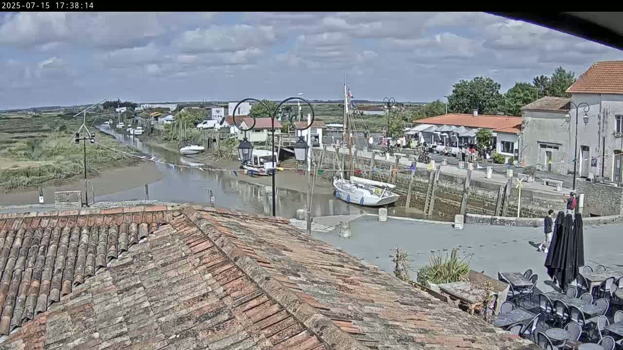 Mornac-sur-Seudre Village Live Cam - Rochefort, Charente-Maritime, Nouvelle-Aquitaine, France