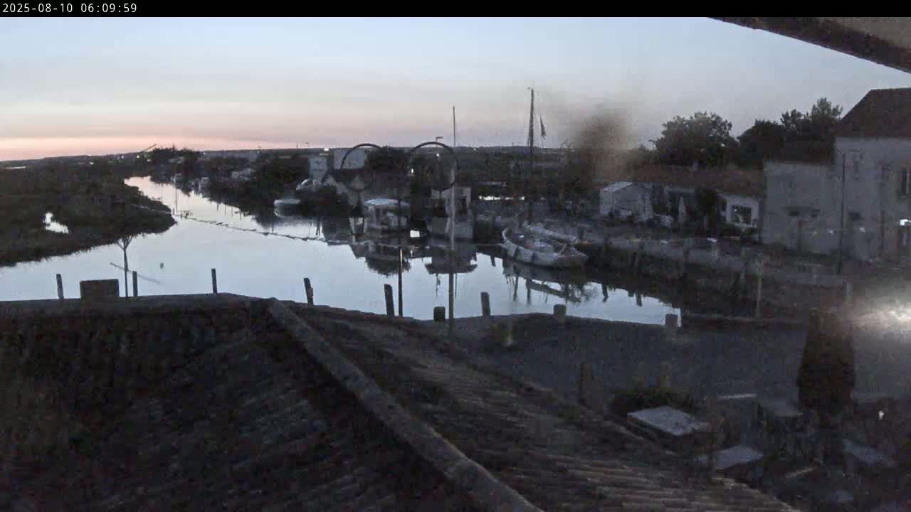 Mornac-sur-Seudre Village Live Cam - Rochefort, Charente-Maritime, Nouvelle-Aquitaine, France