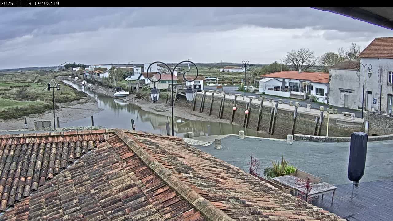 Mornac-sur-Seudre Village Live Cam - Rochefort, Charente-Maritime, Nouvelle-Aquitaine, France