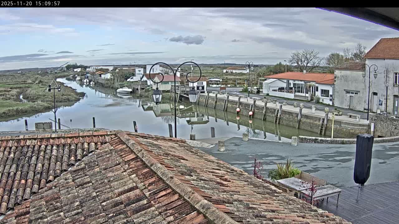 Mornac-sur-Seudre Village Live Cam - Rochefort, Charente-Maritime, Nouvelle-Aquitaine, France