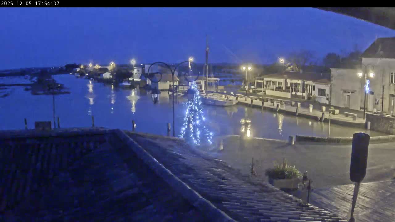 Mornac-sur-Seudre Village Live Cam - Rochefort, Charente-Maritime, Nouvelle-Aquitaine, France