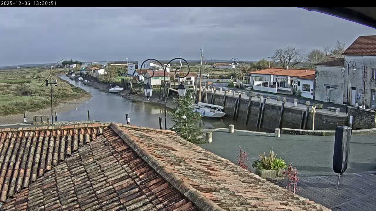 Mornac-sur-Seudre Village Live Cam - Rochefort, Charente-Maritime, Nouvelle-Aquitaine, France