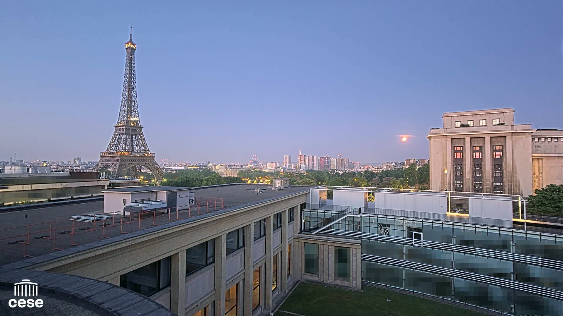Paris, Eiffel Tower View from Palace of Jena (Palais d'Iena) Live Cam -  Paris, Métropole du Grand Paris,  Île-de-France, France