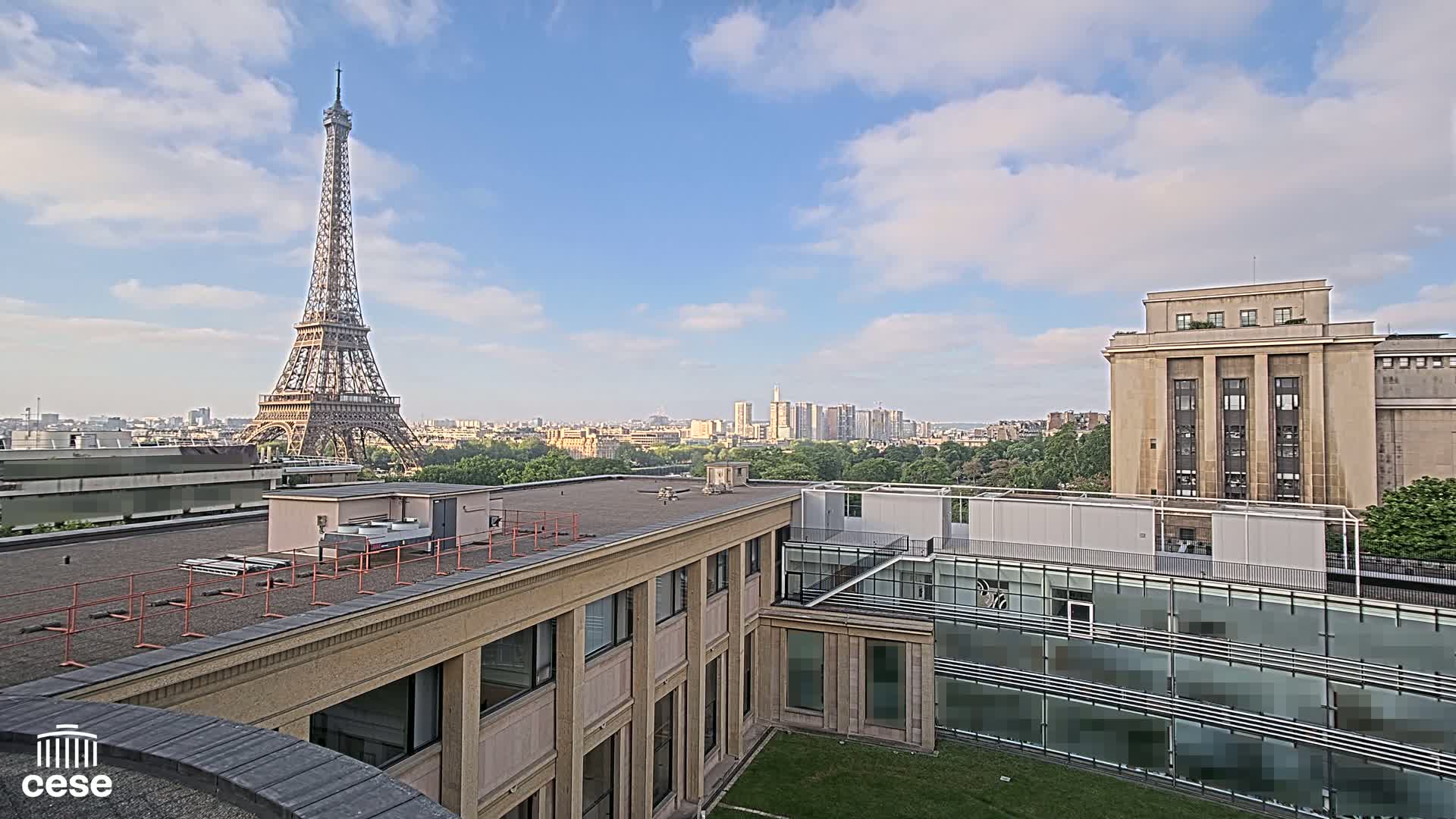 Paris, Eiffel Tower View from Palace of Jena (Palais d'Iena) Live Cam -  Paris, Métropole du Grand Paris,  Île-de-France, France