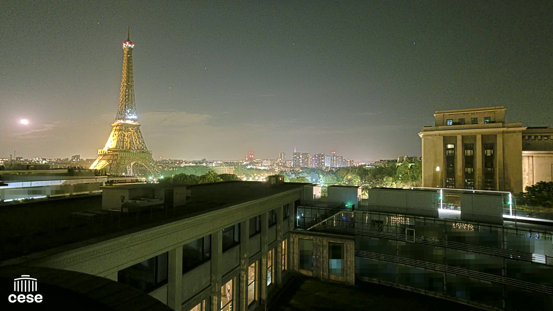 Paris, Eiffel Tower View from Palace of Jena (Palais d'Iena) Live Cam -  Paris, Métropole du Grand Paris,  Île-de-France, France