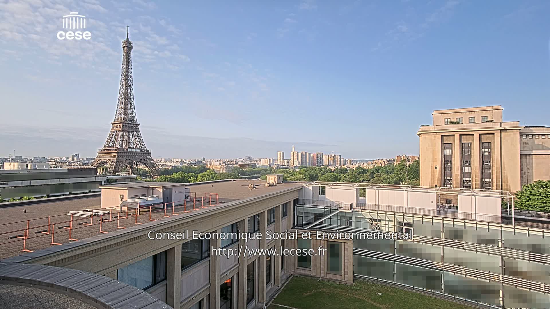 Paris, Eiffel Tower View from Palace of Jena (Palais d'Iena) Live Cam -  Paris, Métropole du Grand Paris,  Île-de-France, France