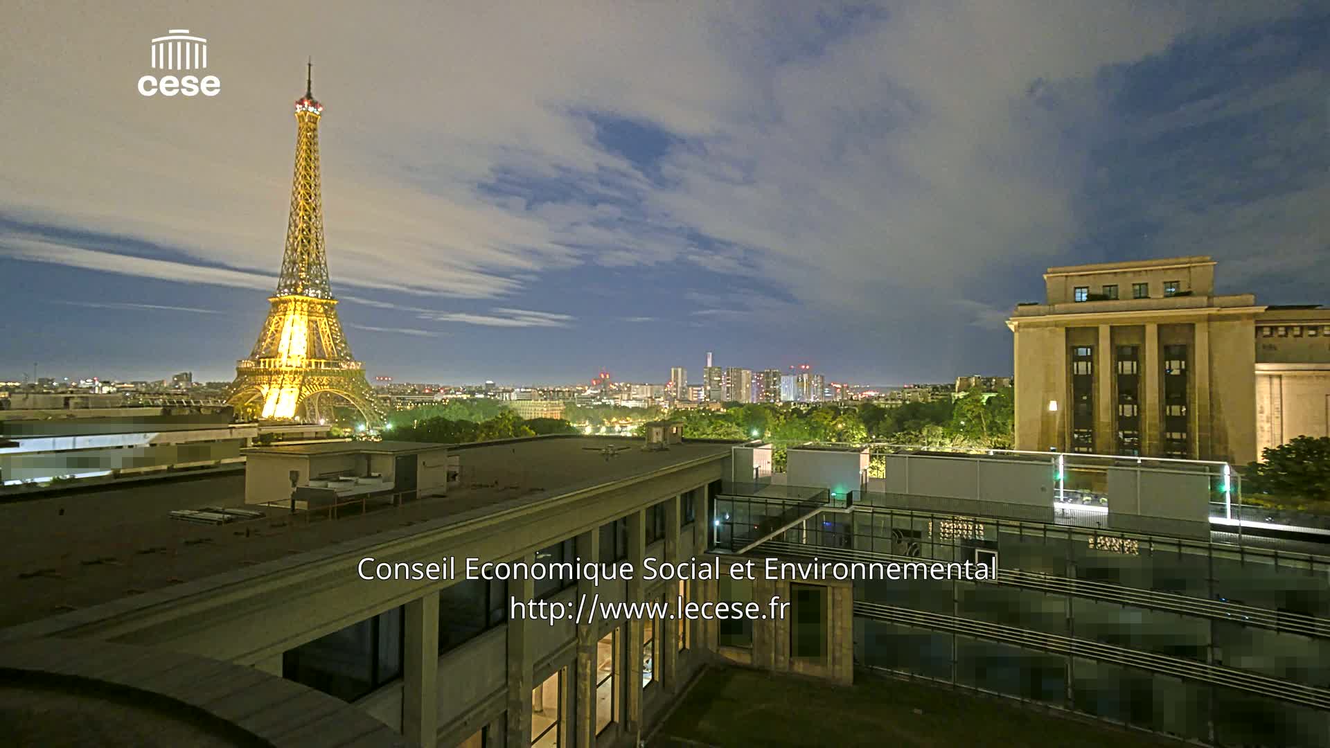 Paris, Eiffel Tower View from Palace of Jena (Palais d'Iena) Live Cam -  Paris, Métropole du Grand Paris,  Île-de-France, France