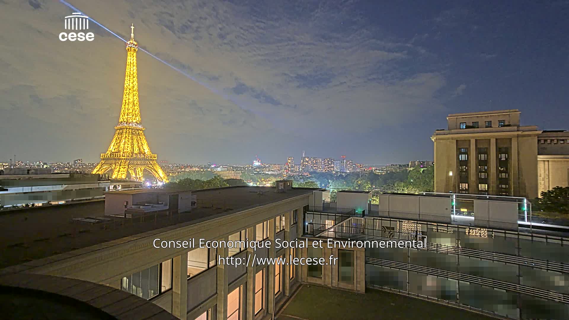 Paris, Eiffel Tower View from Palace of Jena (Palais d'Iena) Live Cam -  Paris, Métropole du Grand Paris,  Île-de-France, France