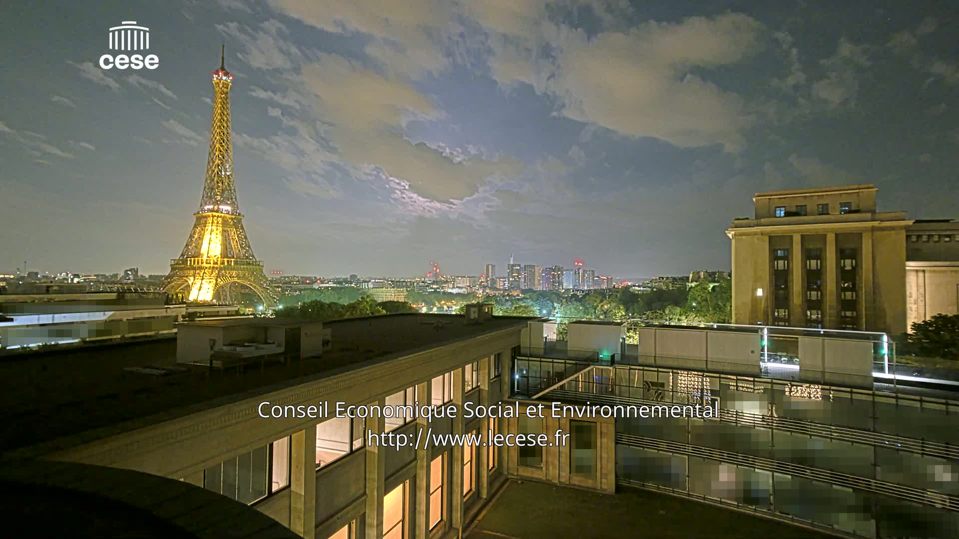 Paris, Eiffel Tower View from Palace of Jena (Palais d'Iena) Live Cam -  Paris, Métropole du Grand Paris,  Île-de-France, France