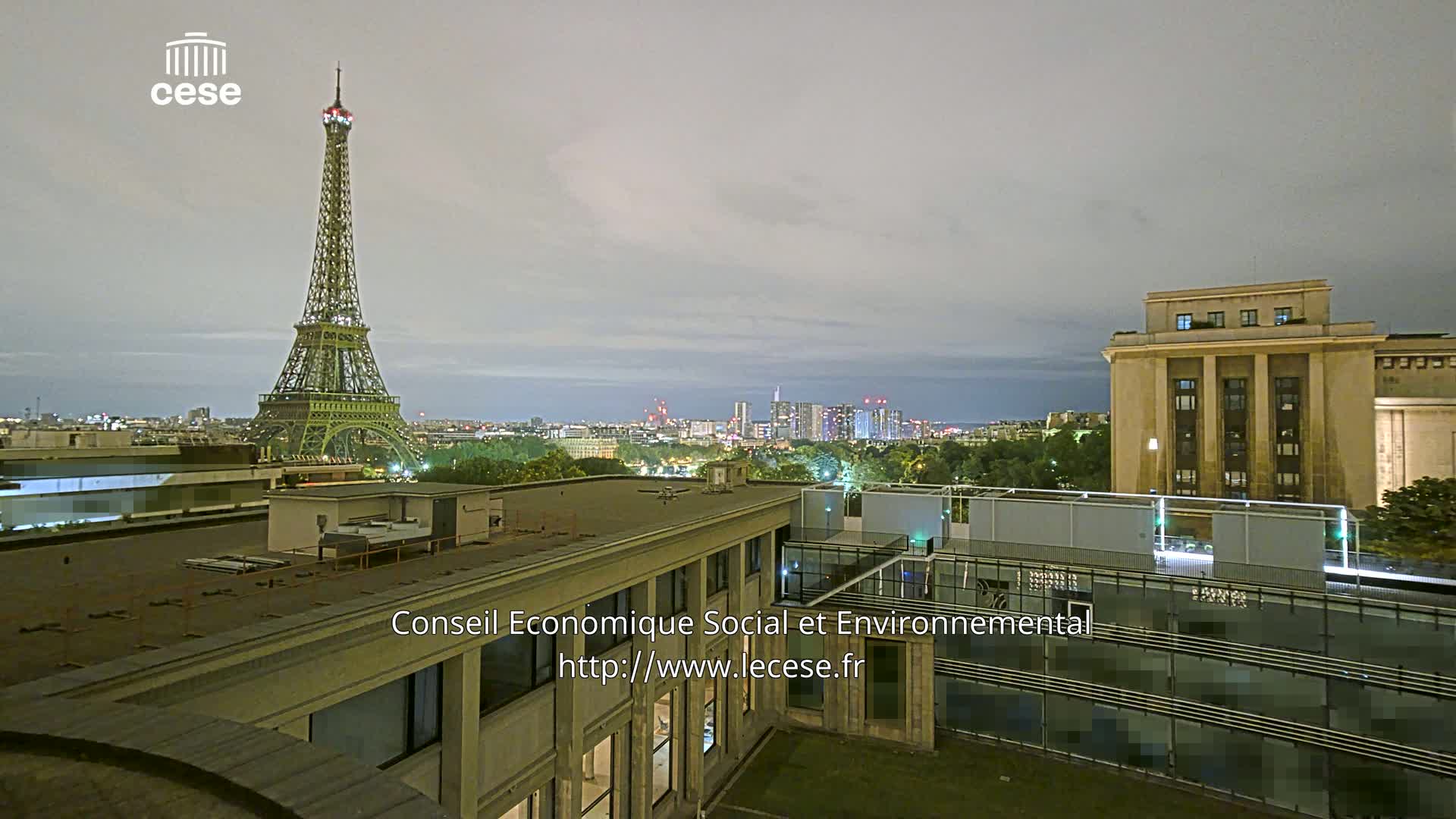 Paris, Eiffel Tower View from Palace of Jena (Palais d'Iena) Live Cam -  Paris, Métropole du Grand Paris,  Île-de-France, France