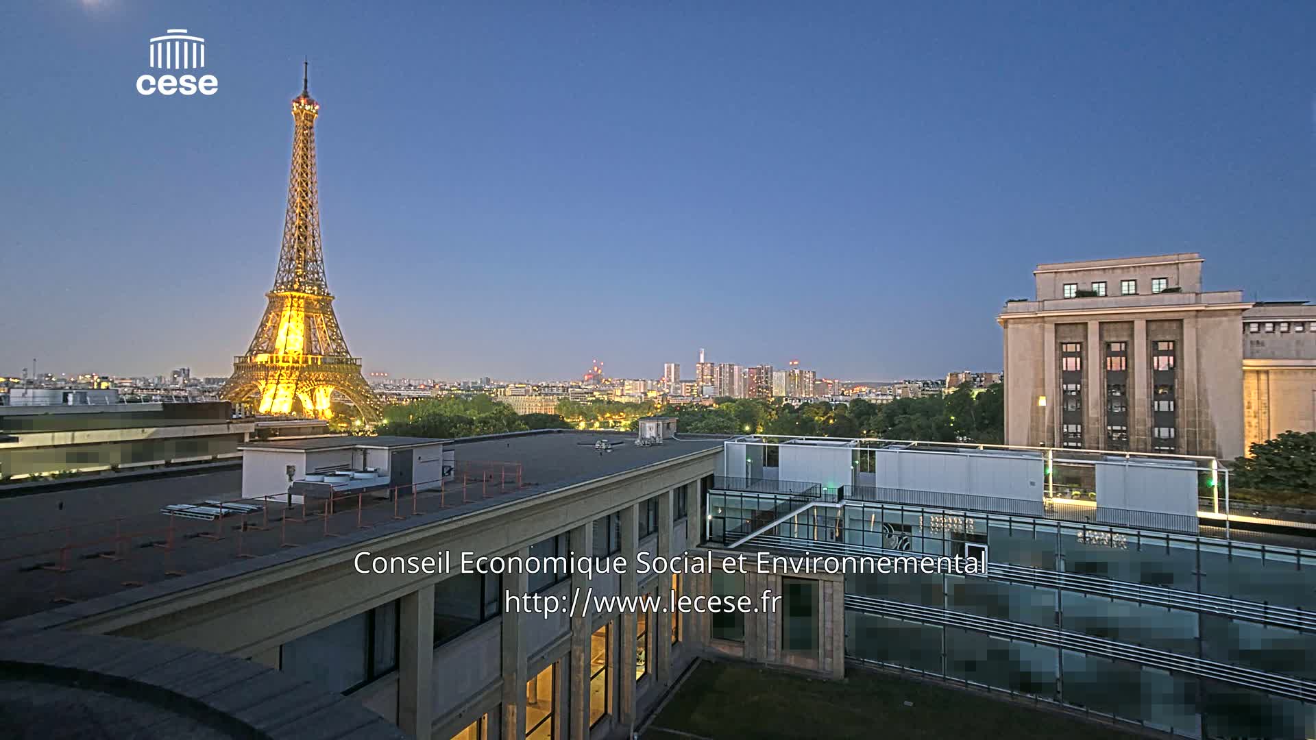 Paris, Eiffel Tower View from Palace of Jena (Palais d'Iena) Live Cam -  Paris, Métropole du Grand Paris,  Île-de-France, France
