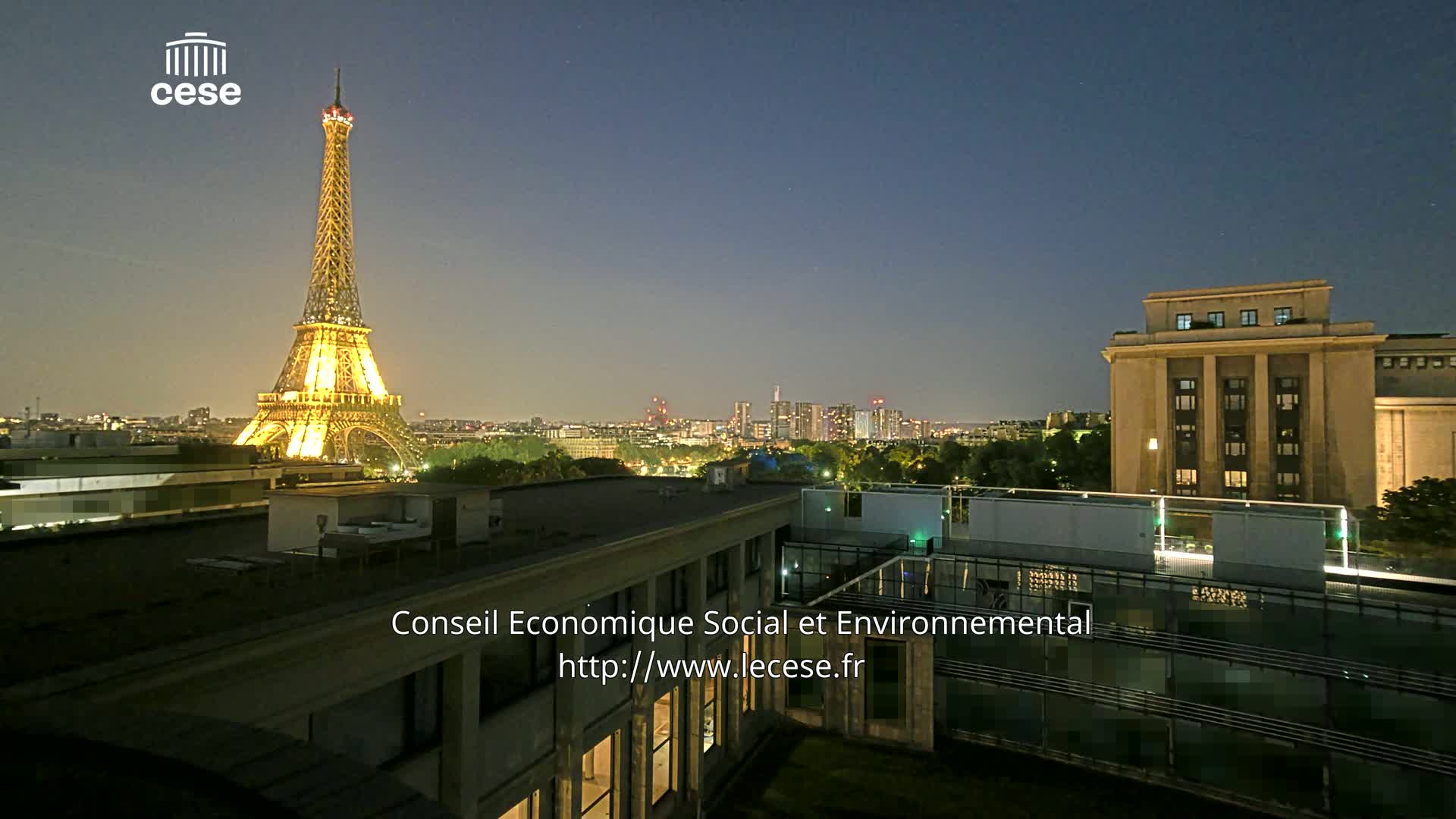 Paris, Eiffel Tower View from Palace of Jena (Palais d'Iena) Live Cam -  Paris, Métropole du Grand Paris,  Île-de-France, France