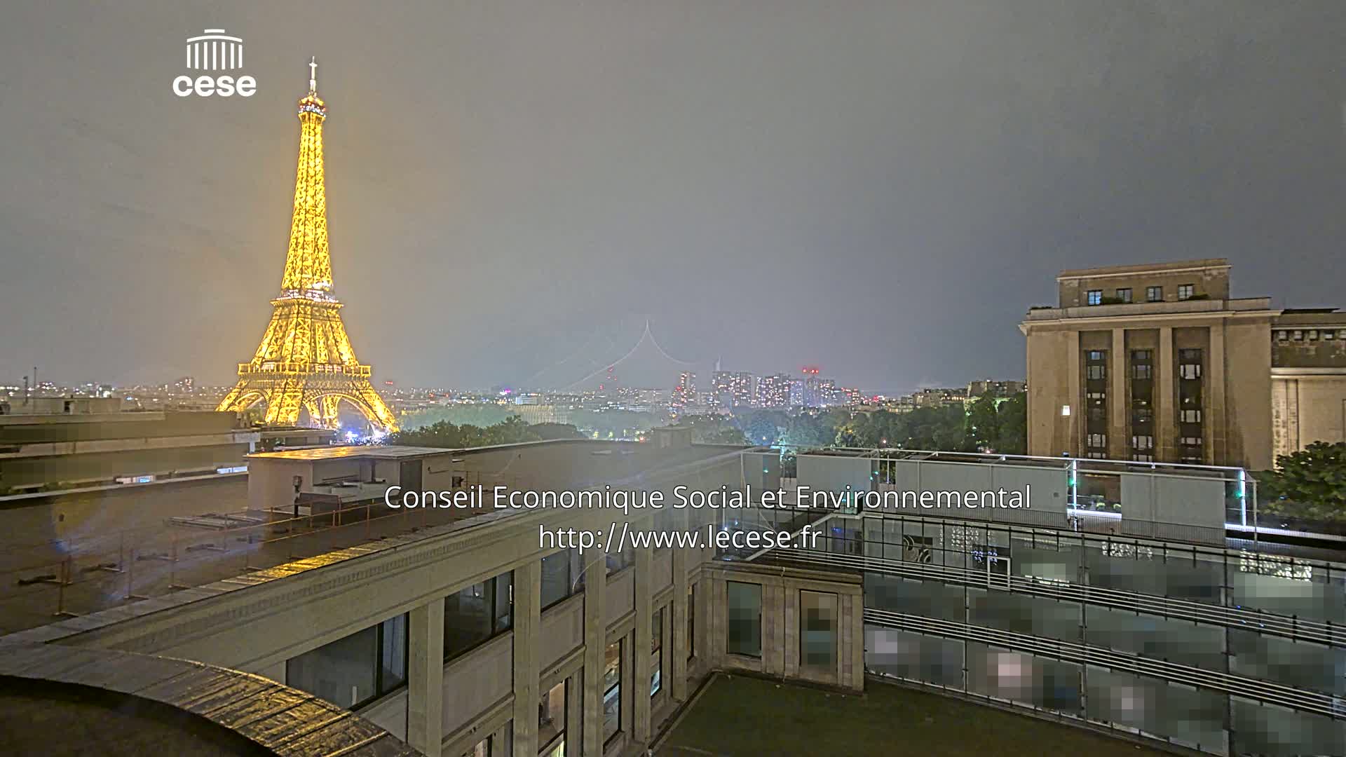 Paris, Eiffel Tower View from Palace of Jena (Palais d'Iena) Live Cam -  Paris, Métropole du Grand Paris,  Île-de-France, France