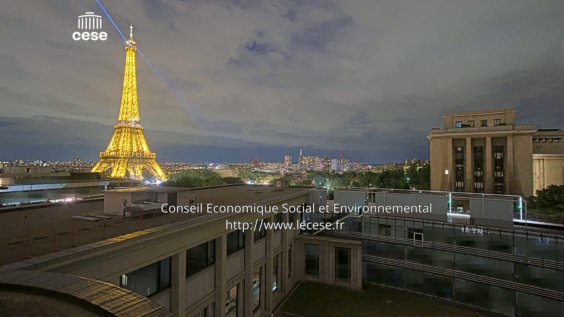 Paris, Eiffel Tower View from Palace of Jena (Palais d'Iena) Live Cam -  Paris, Métropole du Grand Paris,  Île-de-France, France