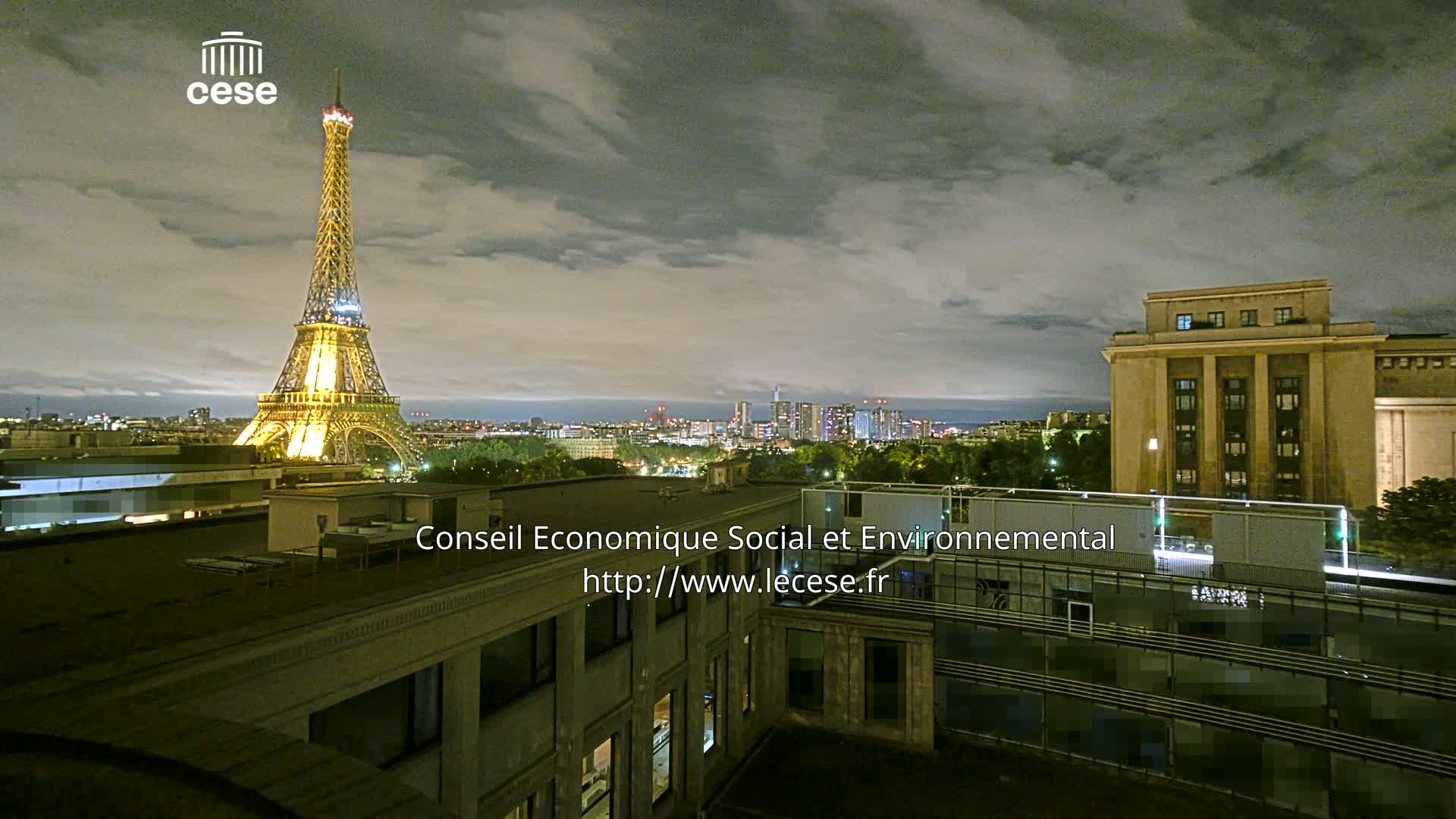 Paris, Eiffel Tower View from Palace of Jena (Palais d'Iena) Live Cam -  Paris, Métropole du Grand Paris,  Île-de-France, France