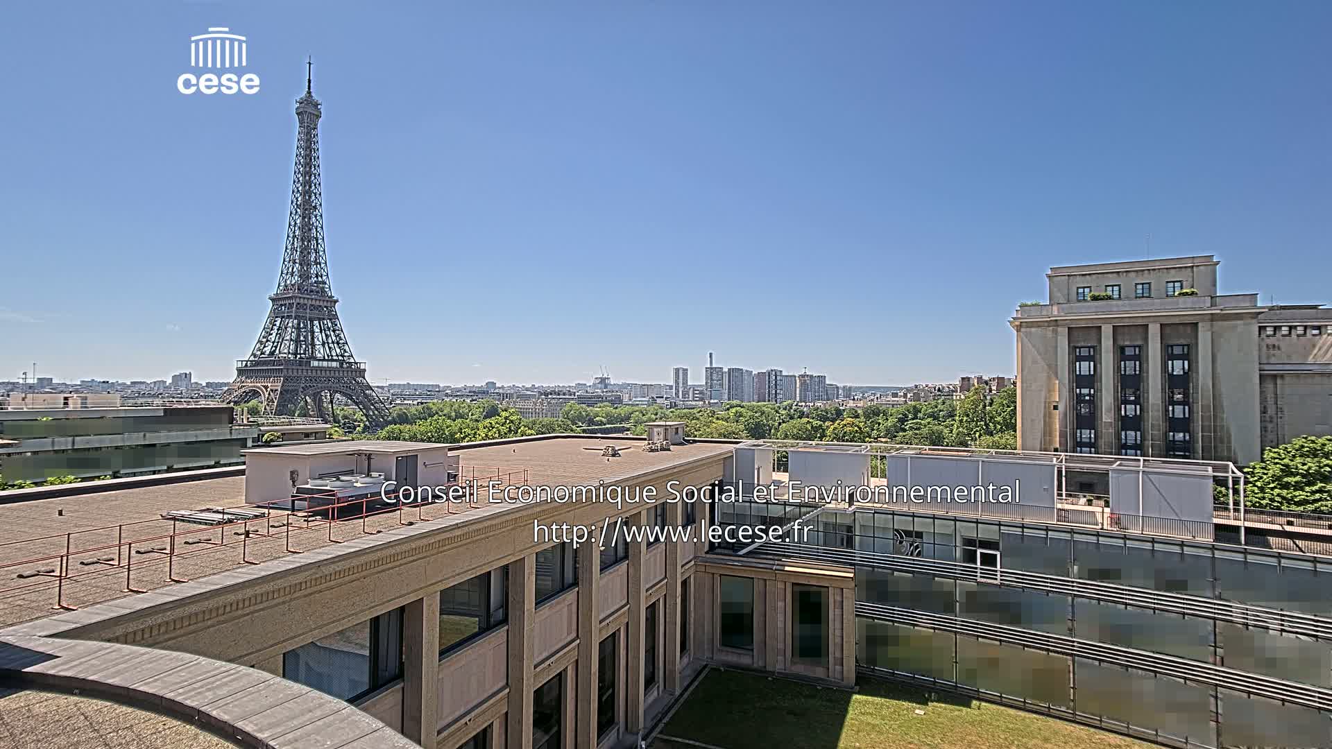 Paris, Eiffel Tower View from Palace of Jena (Palais d'Iena) Live Cam -  Paris, Métropole du Grand Paris,  Île-de-France, France