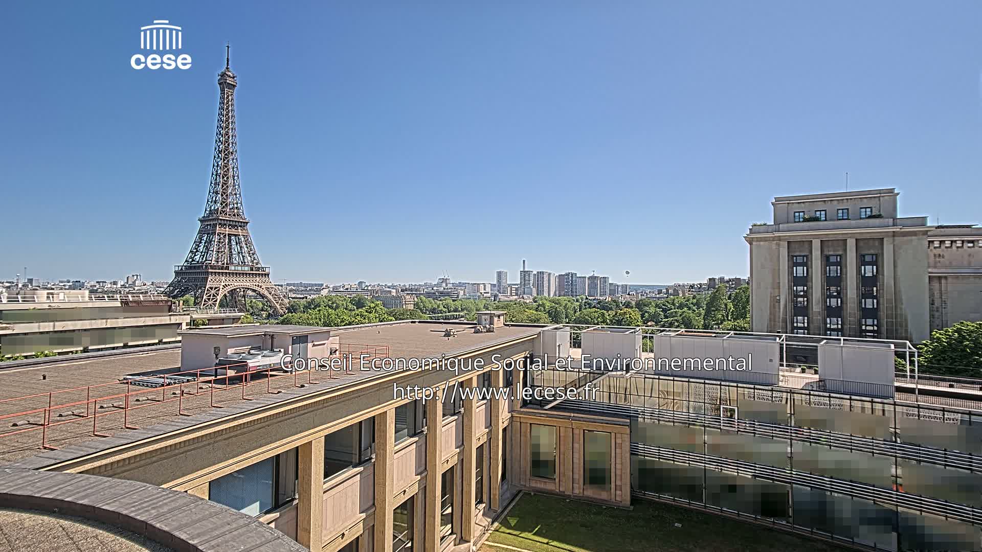 Paris, Eiffel Tower View from Palace of Jena (Palais d'Iena) Live Cam -  Paris, Métropole du Grand Paris,  Île-de-France, France