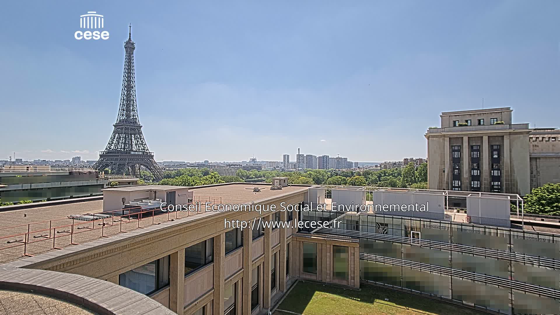 Paris, Eiffel Tower View from Palace of Jena (Palais d'Iena) Live Cam -  Paris, Métropole du Grand Paris,  Île-de-France, France