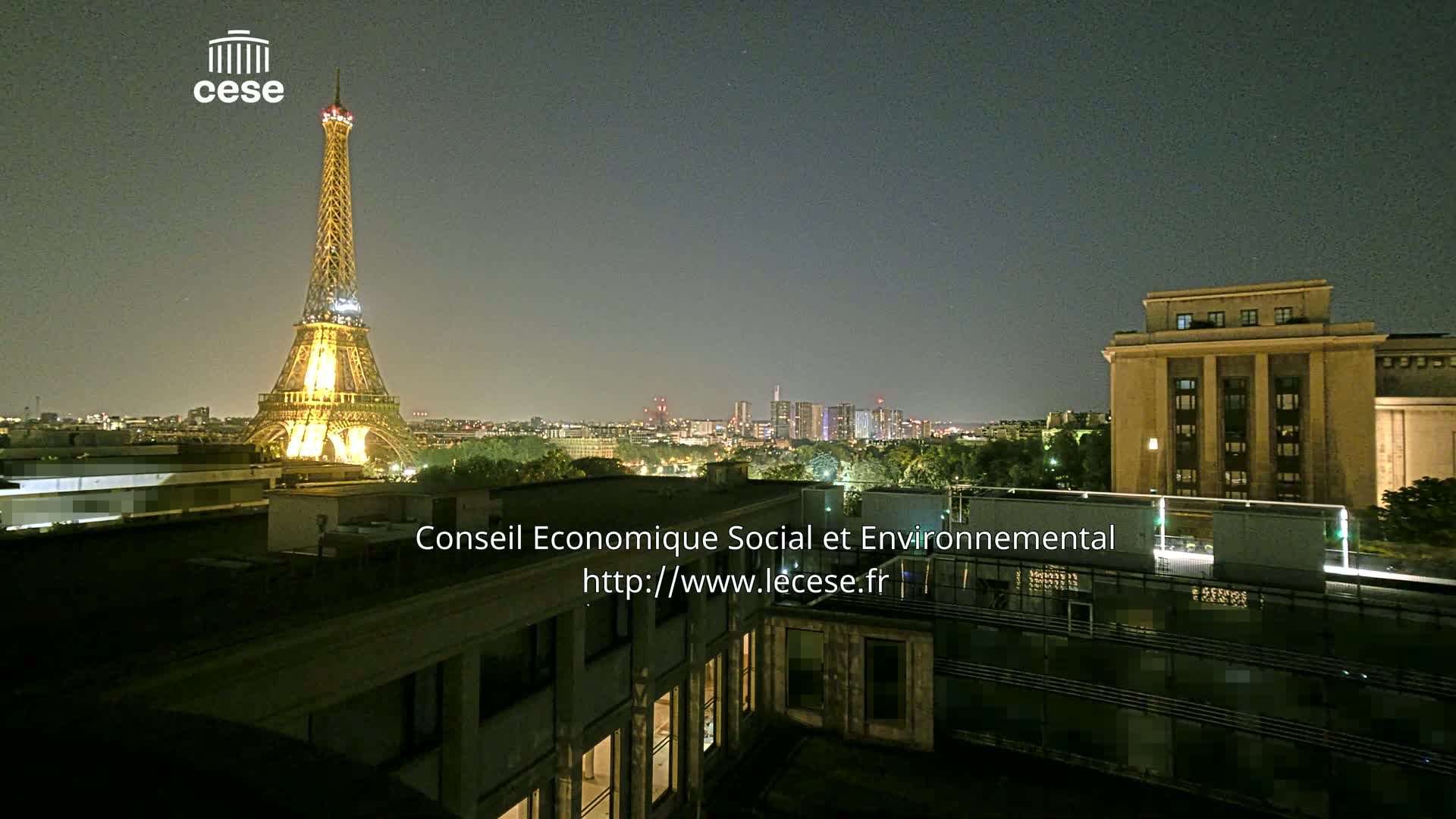 Paris, Eiffel Tower View from Palace of Jena (Palais d'Iena) Live Cam -  Paris, Métropole du Grand Paris,  Île-de-France, France