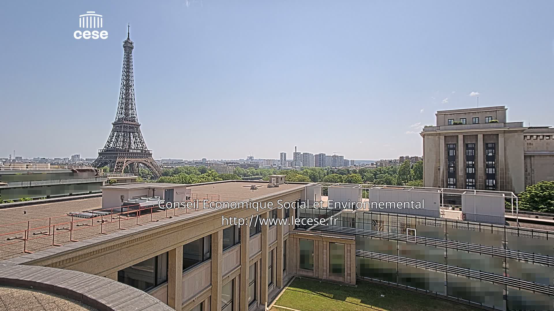 Paris, Eiffel Tower View from Palace of Jena (Palais d'Iena) Live Cam -  Paris, Métropole du Grand Paris,  Île-de-France, France