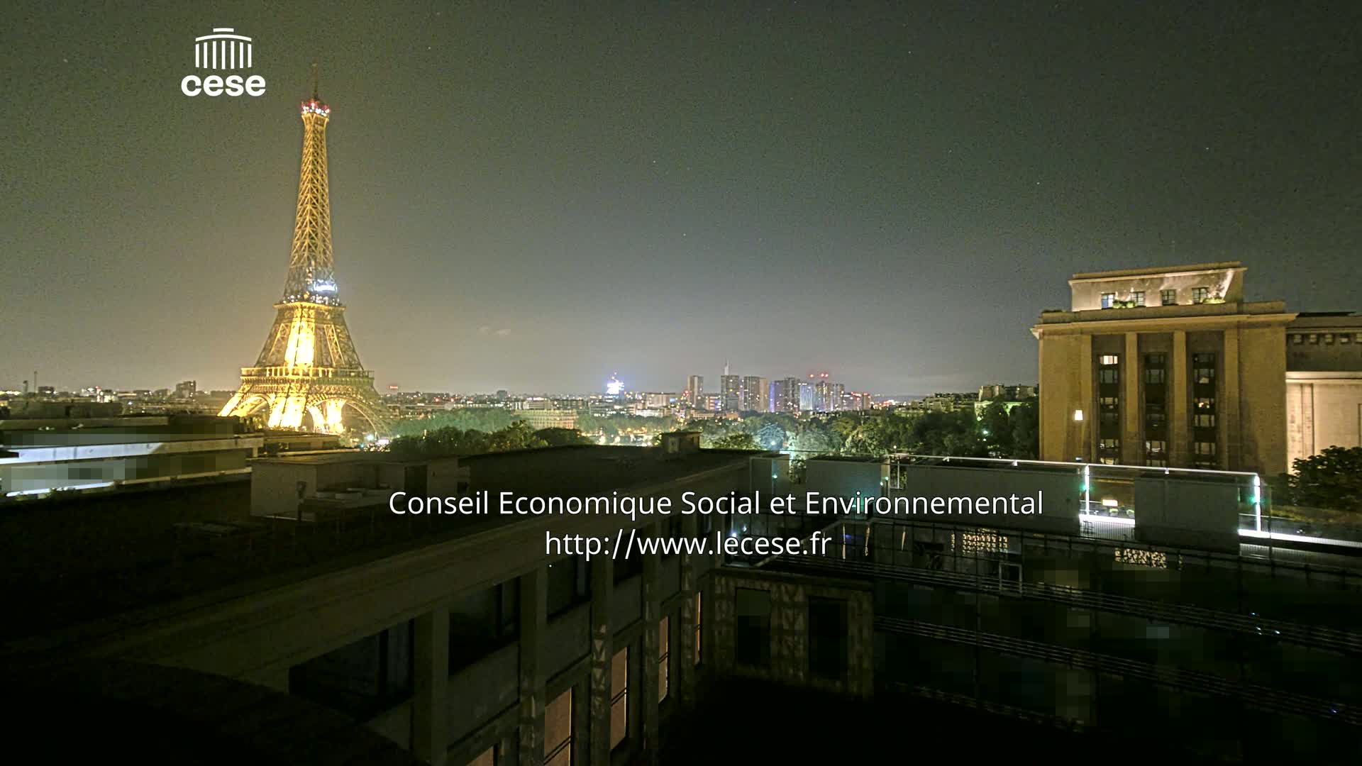 Paris, Eiffel Tower View from Palace of Jena (Palais d'Iena) Live Cam -  Paris, Métropole du Grand Paris,  Île-de-France, France