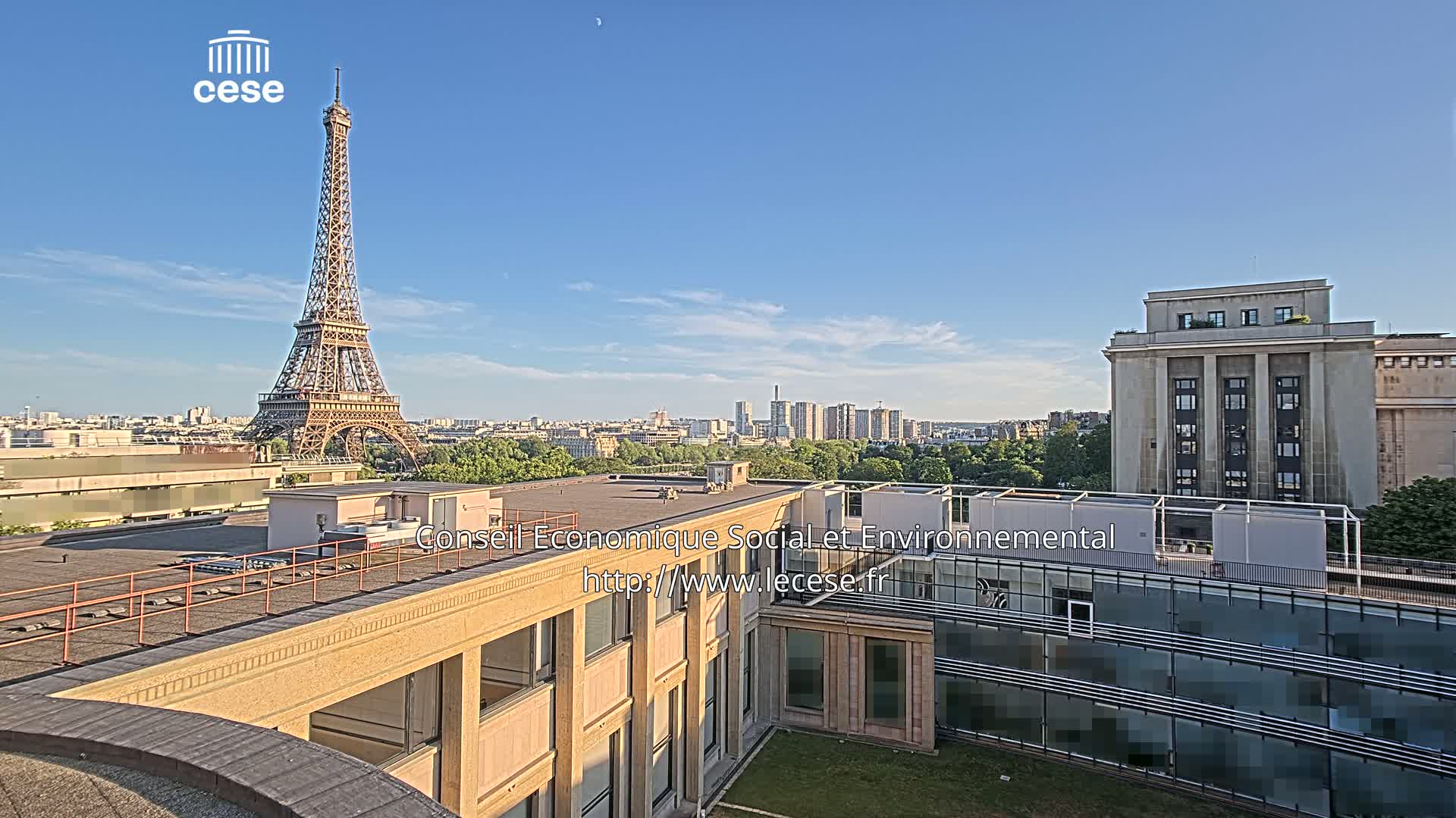 Paris, Eiffel Tower View from Palace of Jena (Palais d'Iena) Live Cam -  Paris, Métropole du Grand Paris,  Île-de-France, France