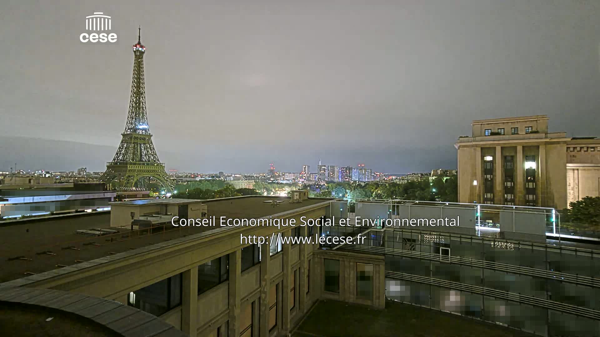 Paris, Eiffel Tower View from Palace of Jena (Palais d'Iena) Live Cam -  Paris, Métropole du Grand Paris,  Île-de-France, France