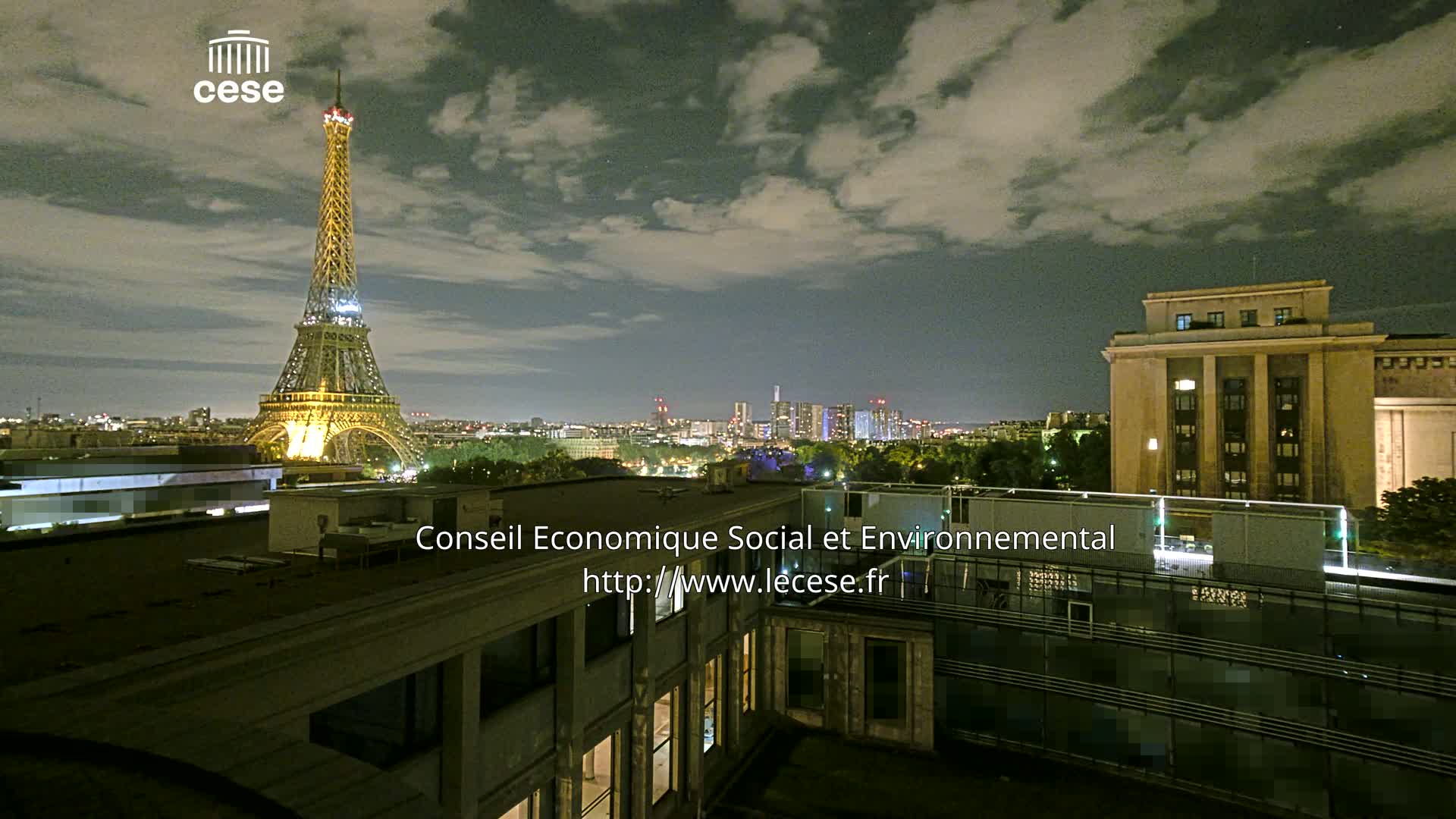 Paris, Eiffel Tower View from Palace of Jena (Palais d'Iena) Live Cam -  Paris, Métropole du Grand Paris,  Île-de-France, France