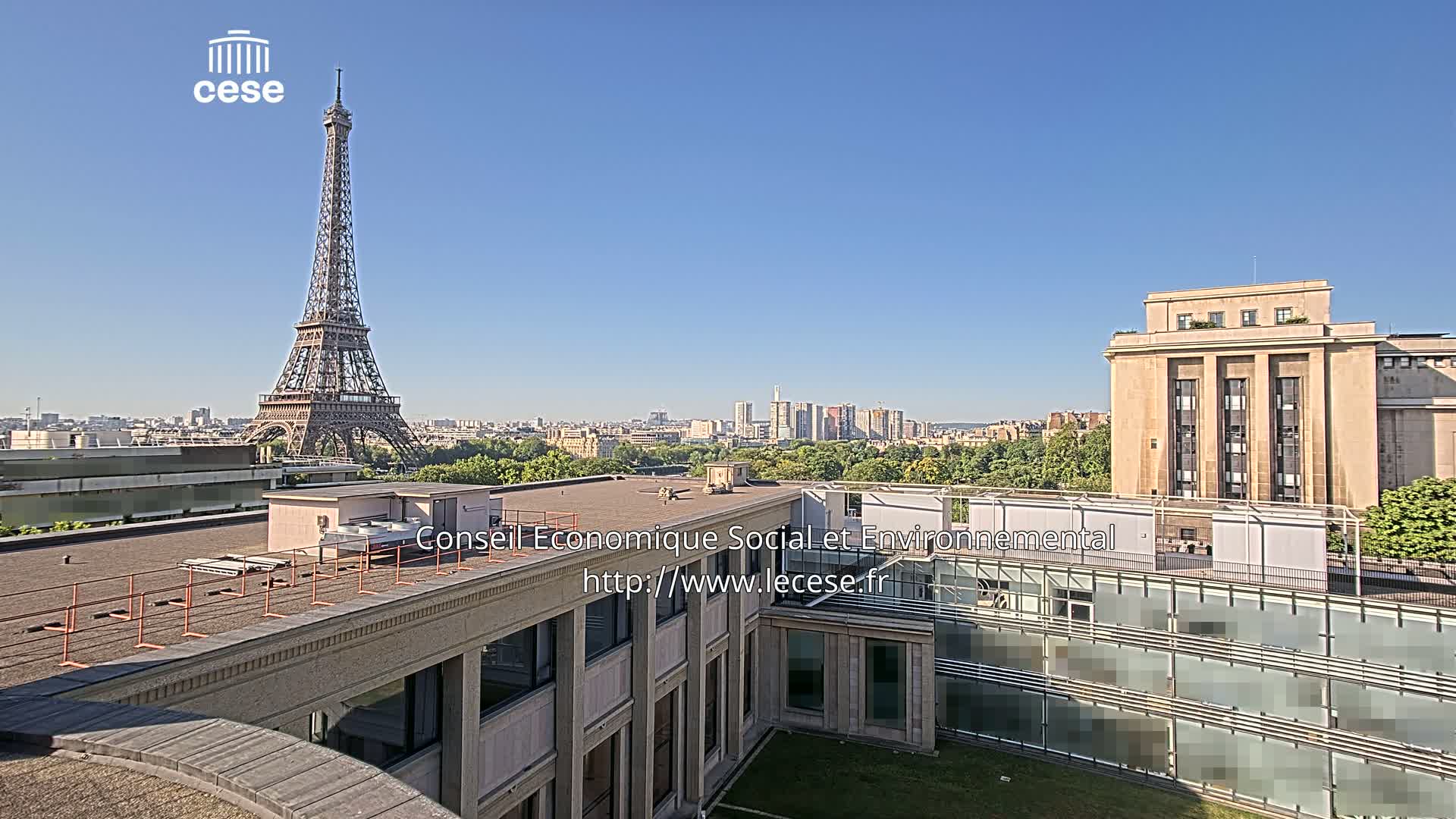 Paris, Eiffel Tower View from Palace of Jena (Palais d'Iena) Live Cam -  Paris, Métropole du Grand Paris,  Île-de-France, France