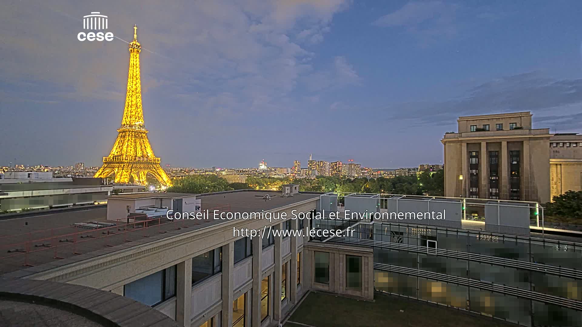 Paris, Eiffel Tower View from Palace of Jena (Palais d'Iena) Live Cam -  Paris, Métropole du Grand Paris,  Île-de-France, France