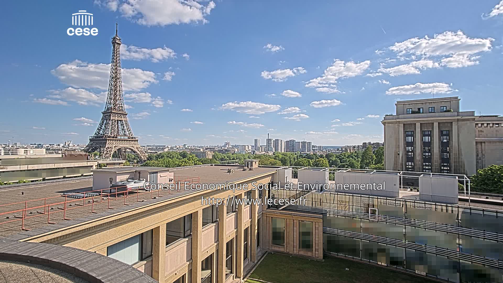 Paris, Eiffel Tower View from Palace of Jena (Palais d'Iena) Live Cam -  Paris, Métropole du Grand Paris,  Île-de-France, France