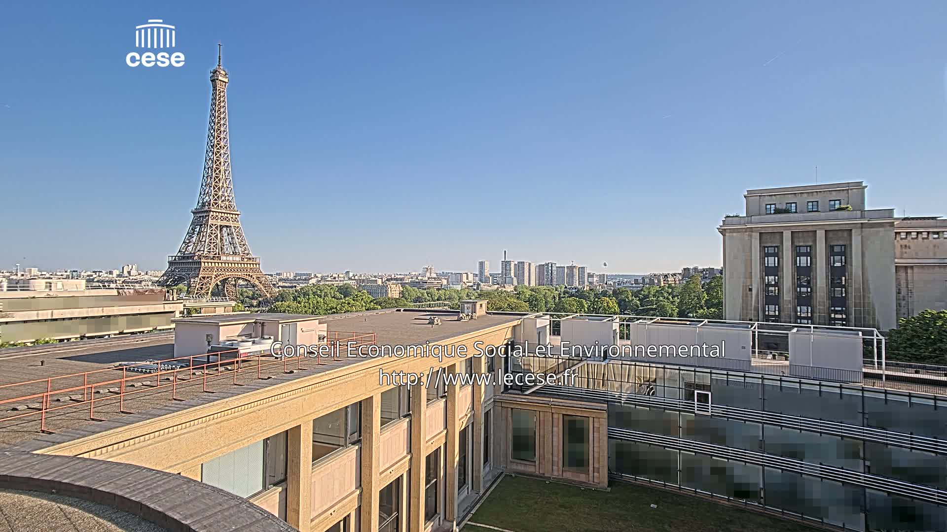 Paris, Eiffel Tower View from Palace of Jena (Palais d'Iena) Live Cam -  Paris, Métropole du Grand Paris,  Île-de-France, France