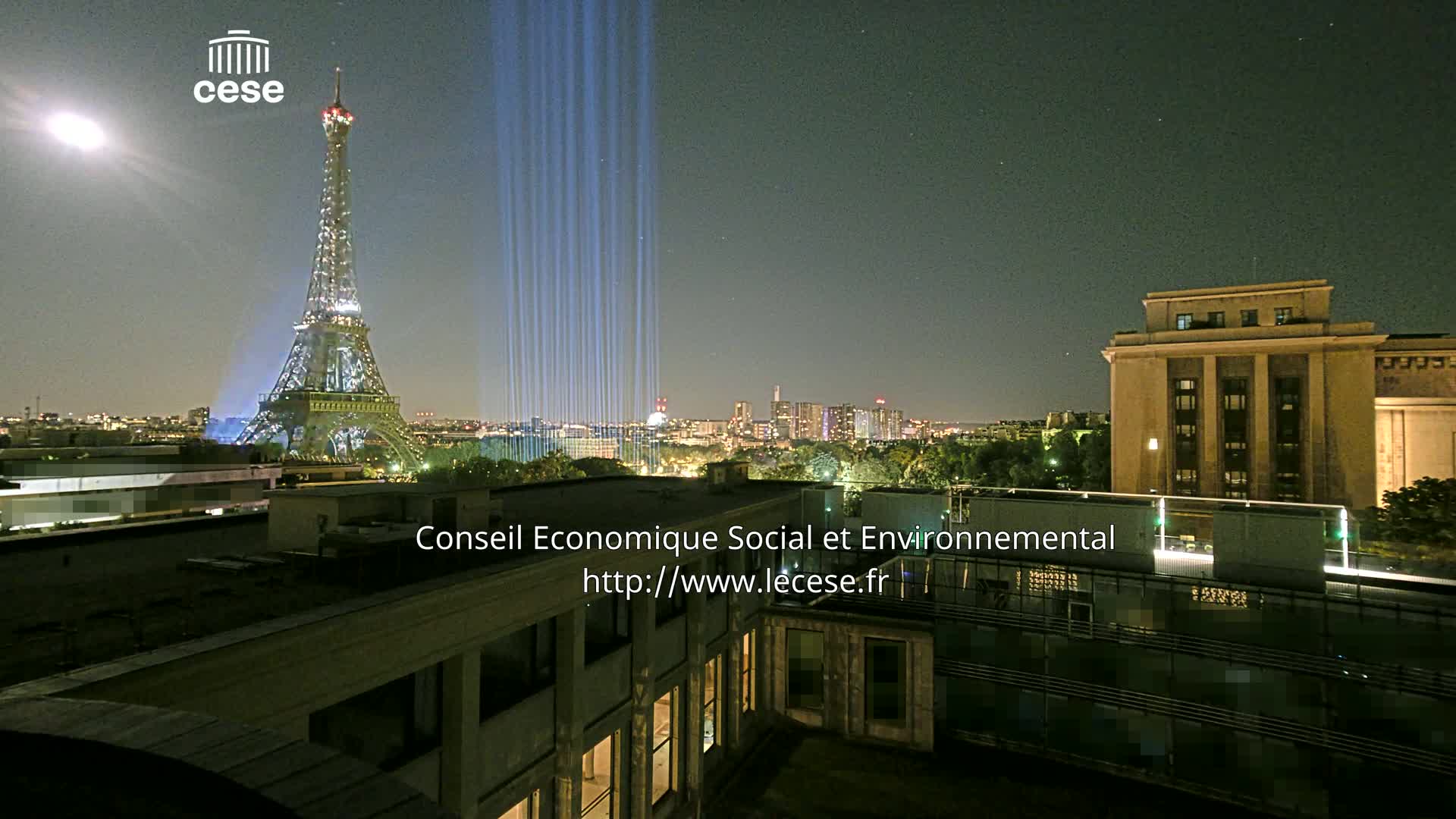 Paris, Eiffel Tower View from Palace of Jena (Palais d'Iena) Live Cam -  Paris, Métropole du Grand Paris,  Île-de-France, France