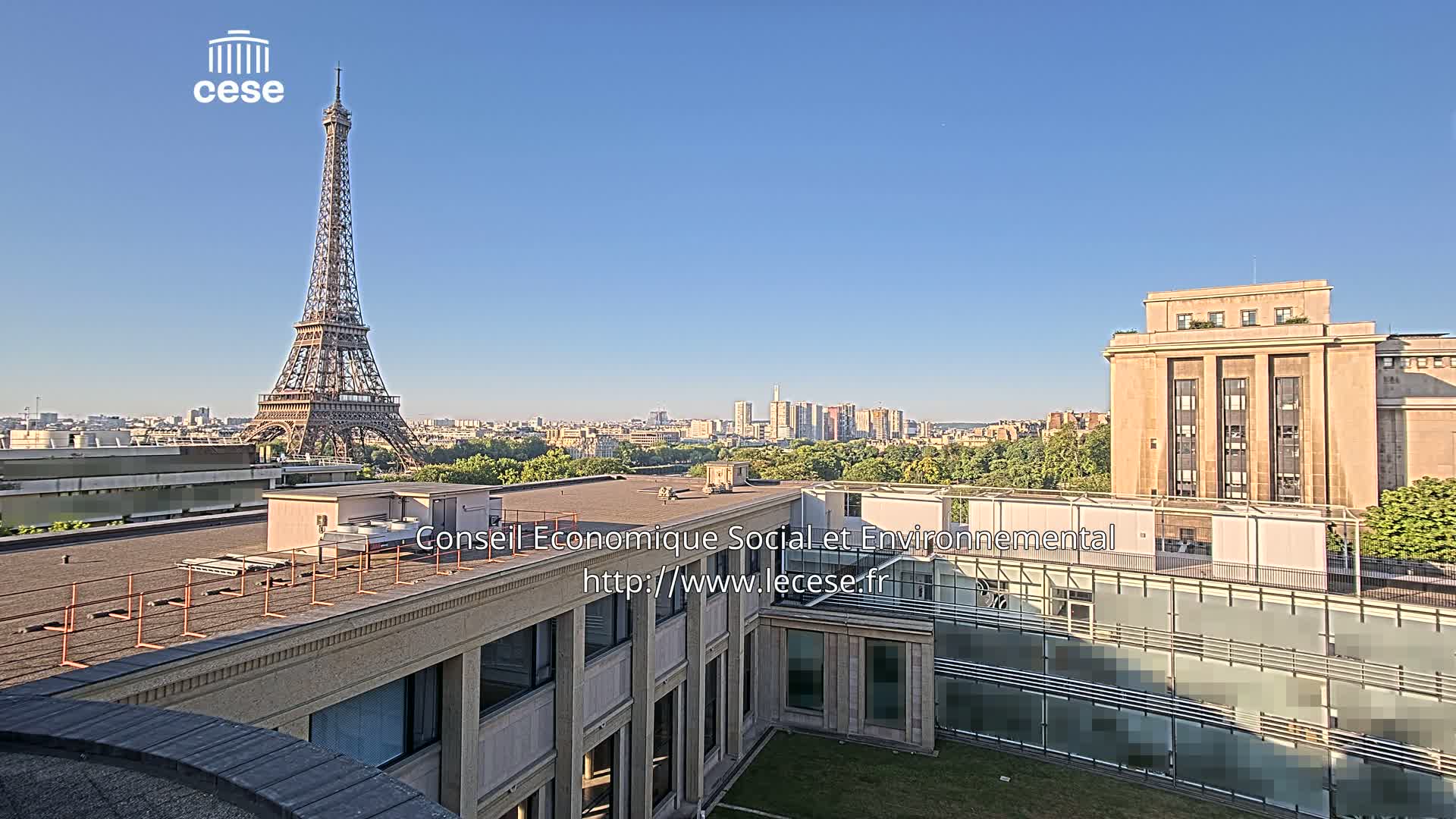 Paris, Eiffel Tower View from Palace of Jena (Palais d'Iena) Live Cam -  Paris, Métropole du Grand Paris,  Île-de-France, France