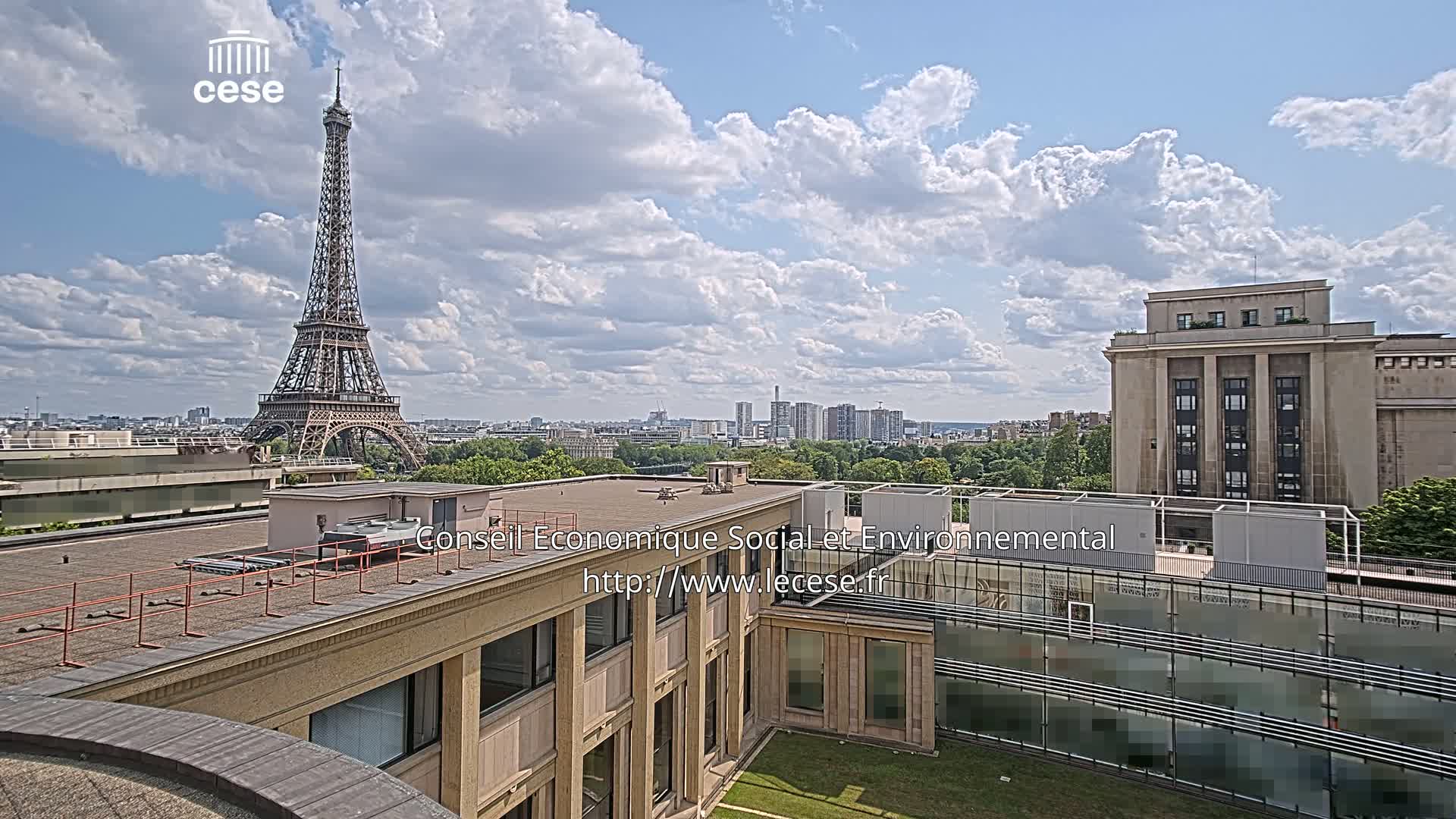 Paris, Eiffel Tower View from Palace of Jena (Palais d'Iena) Live Cam -  Paris, Métropole du Grand Paris,  Île-de-France, France