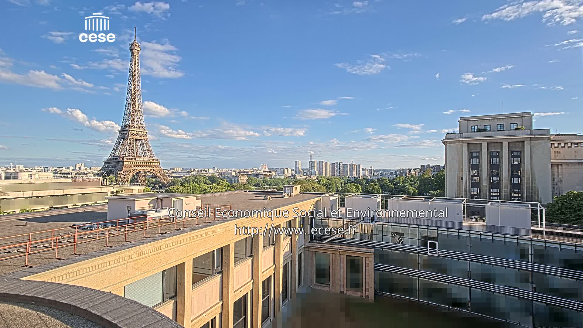 Paris, Eiffel Tower View from Palace of Jena (Palais d'Iena) Live Cam -  Paris, Métropole du Grand Paris,  Île-de-France, France