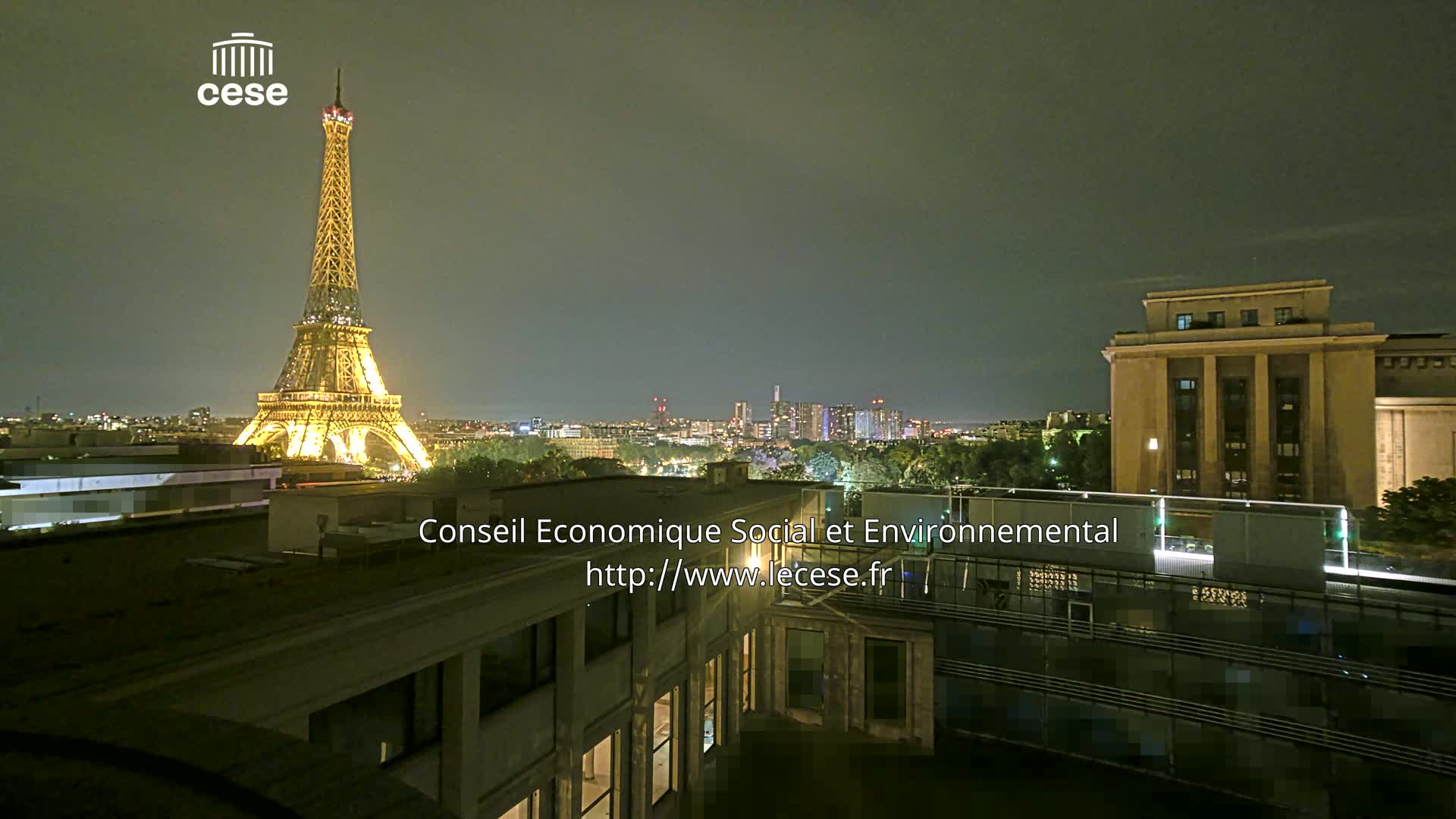 Paris, Eiffel Tower View from Palace of Jena (Palais d'Iena) Live Cam -  Paris, Métropole du Grand Paris,  Île-de-France, France