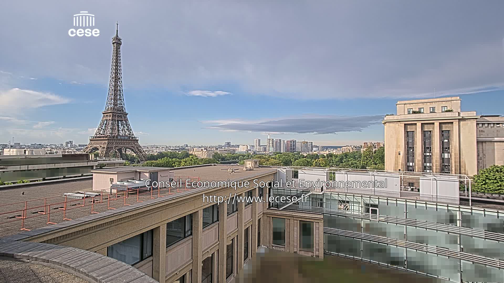 Paris, Eiffel Tower View from Palace of Jena (Palais d'Iena) Live Cam -  Paris, Métropole du Grand Paris,  Île-de-France, France