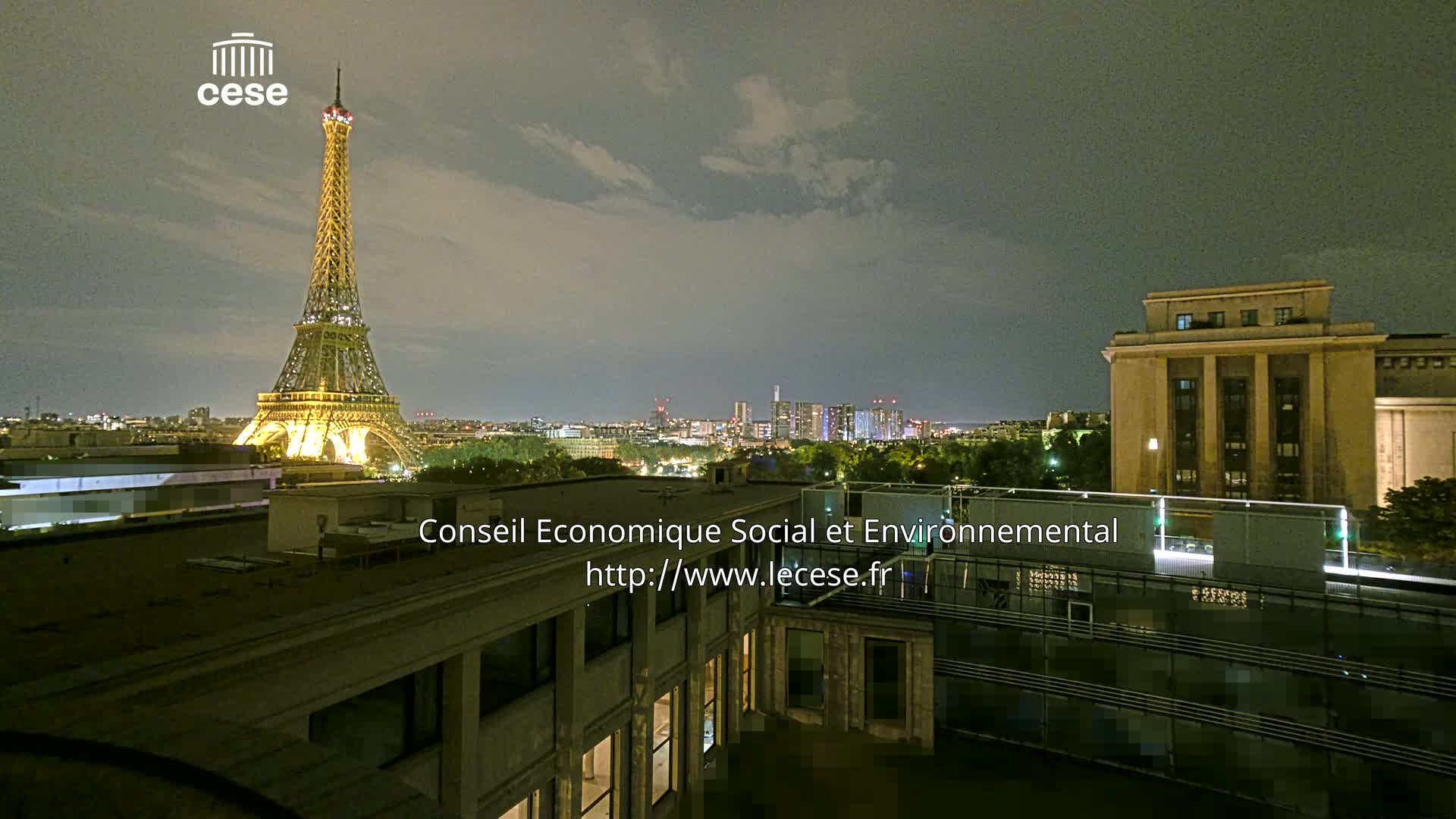 Paris, Eiffel Tower View from Palace of Jena (Palais d'Iena) Live Cam -  Paris, Métropole du Grand Paris,  Île-de-France, France